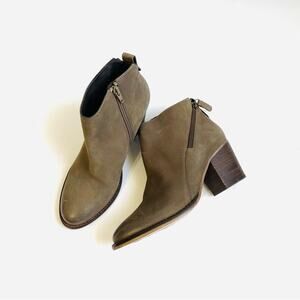 Blondo Nevada Taupe Waterproof Leather Ankle Zip Booties 8.5
